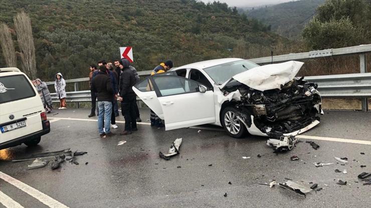Bursada trafik kazası: 5 yaralı