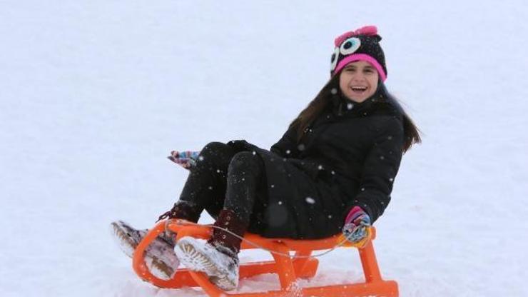 Akdağ Kayak Merkezinde tatil yoğunluğu