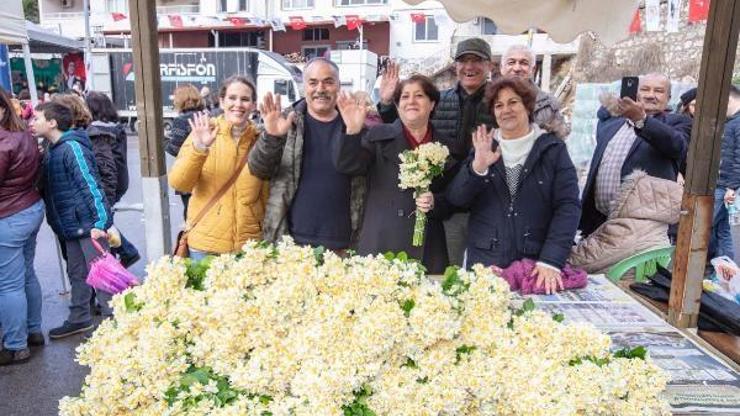 Karaburunda renkli festival