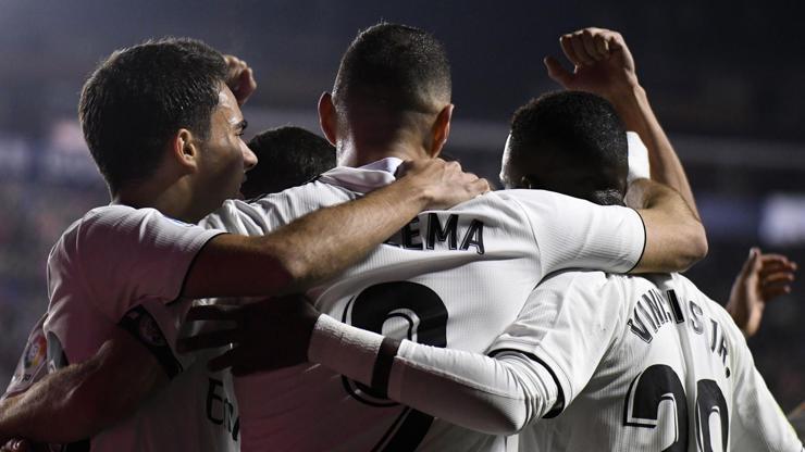 Real Madridin imdadına penaltılar yetişti