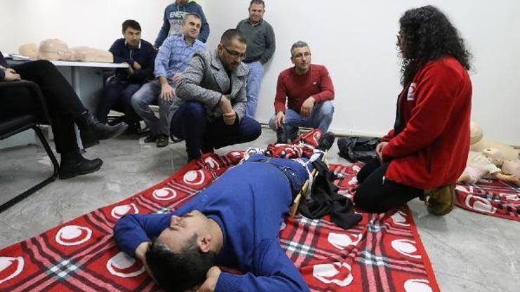 Pamukkale Belediyesi personeline ilkyardım eğitimi