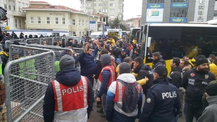 Fenerbahçe taraftarı derbi için yola çıktı