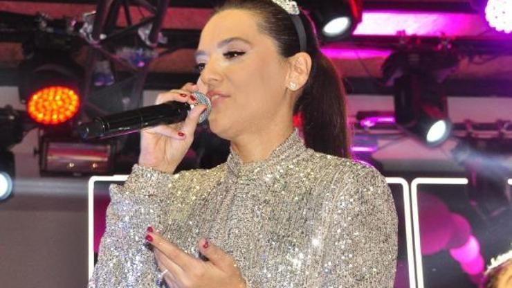 Türkbeleni Demet Akalın konseriyle açıldı