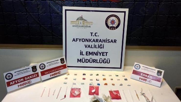 Afyonkarahisarda sokak satıcılarına operasyon