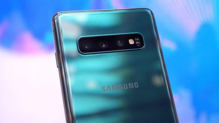 Galaxy S10 parçalarına ayrıldı