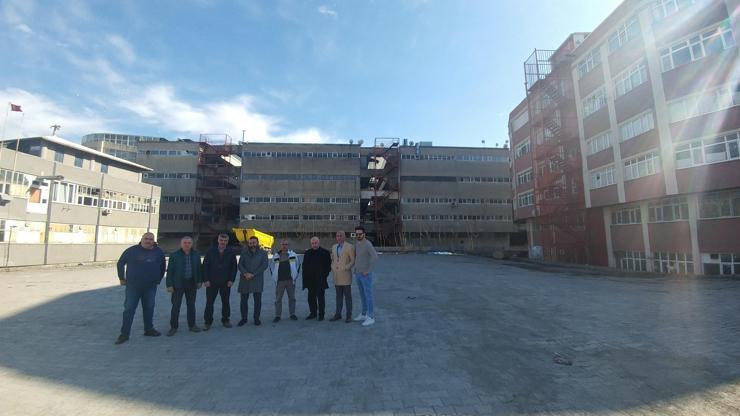 Yediemin otoparkında bir garip olay, arabalar sırra kadem bastı