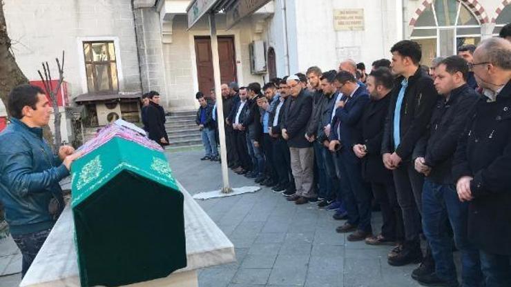 Bahçelievlerde cinayete kurban giden anne ve kızı son yolculuğuna uğurlandı