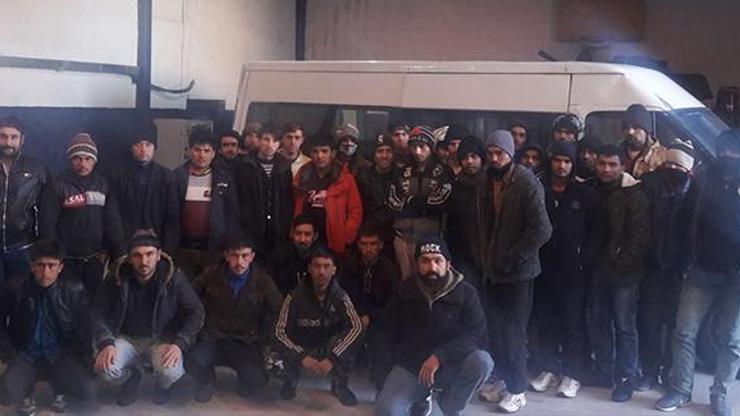 14 kişilik minibüste 39 göçmen yakalandı