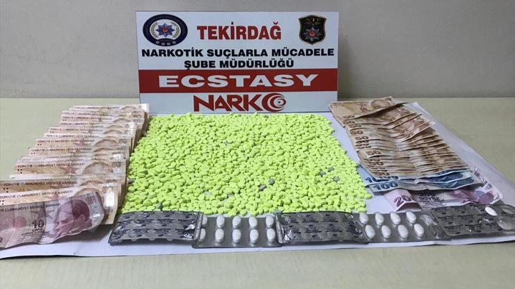 Üniversitelilere uyuşturucu sattığı iddia edilen kadın yakalandı