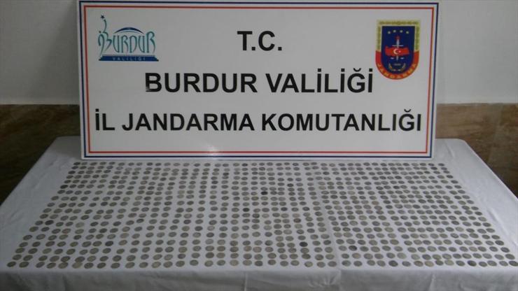 Selçuklu dönemine ait sikkeler ele geçirildi