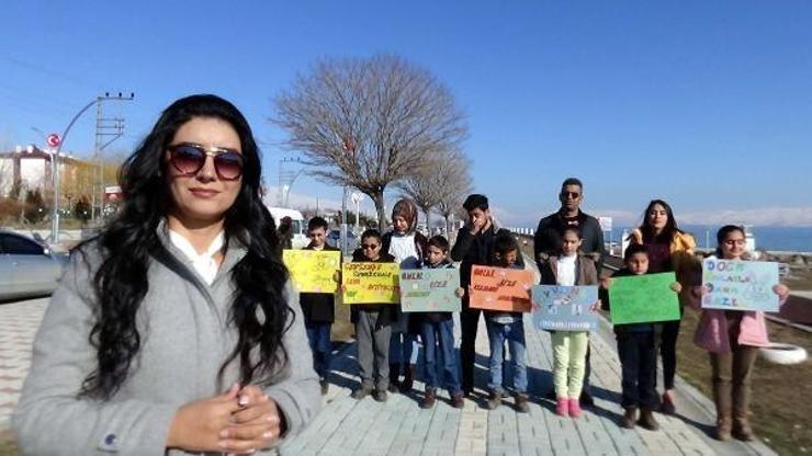 Özel Rehabilitasyon Okulu öğrencileri yaban hayvanları için doğaya yem bıraktı