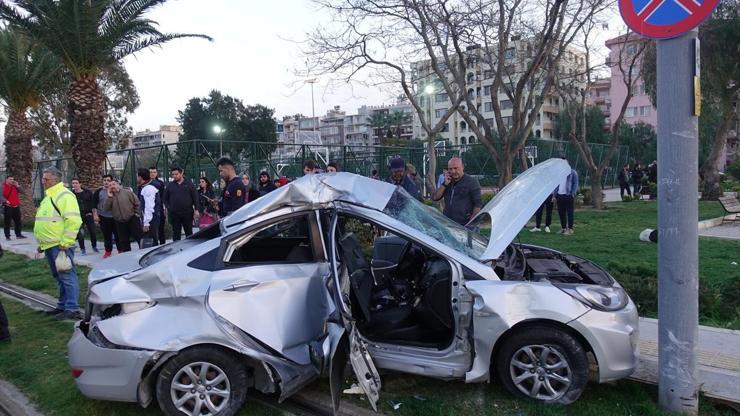 Otomobil beton direğe çarparak durabildi
