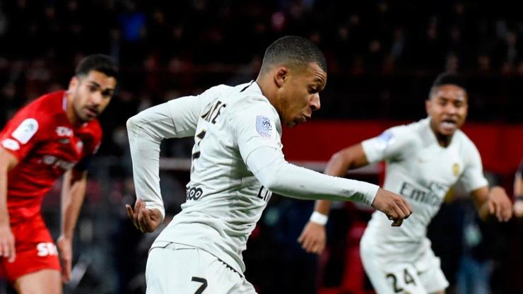 Paris Saint-Germain puan farkını 17ye çıkardı