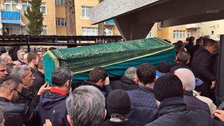 Balkondan düşüp, ölen Feridun öğretmen, toprağa verildi