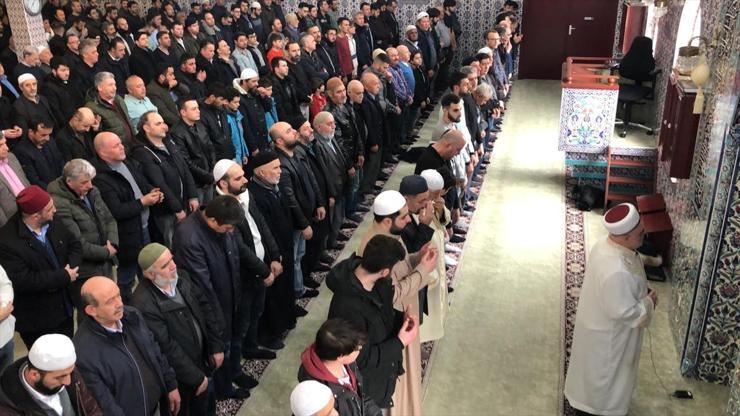 İl il cuma namazı saatleri Diyanet’in namaz vakitleri sayfasında