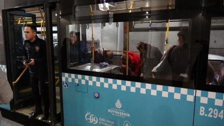 Otobüste baygınlık geçirip başını çarptı