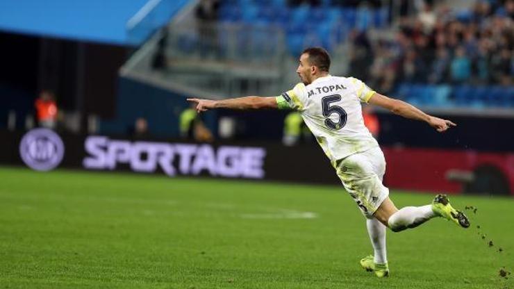 Valencia Kulübünden Mehmet Topala büyük onur