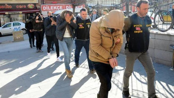 4 ilde fuhuş operasyonu: 16 gözaltı