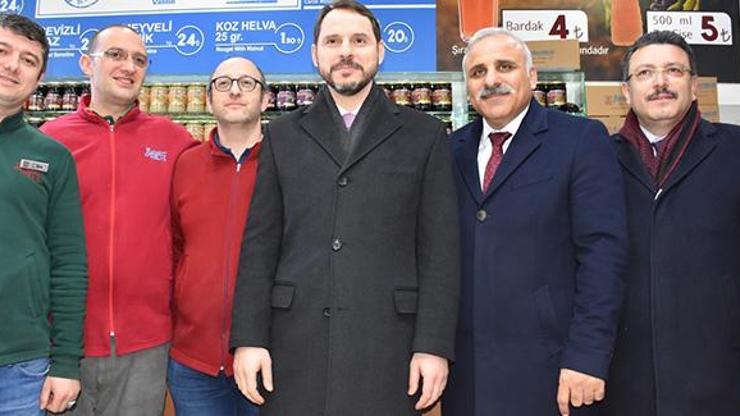 Bakan Albayrak, esnaf ziyaretinde bulundu
