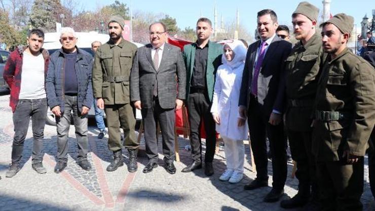 AK Partili gençler, asker karavanası dağıttı