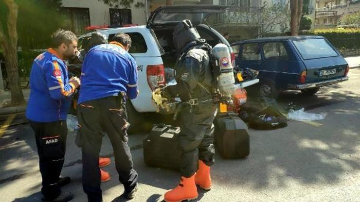 Üniversite öğrencisi siyanürle intihar etti, 5 katlı apartman boşaltıldı