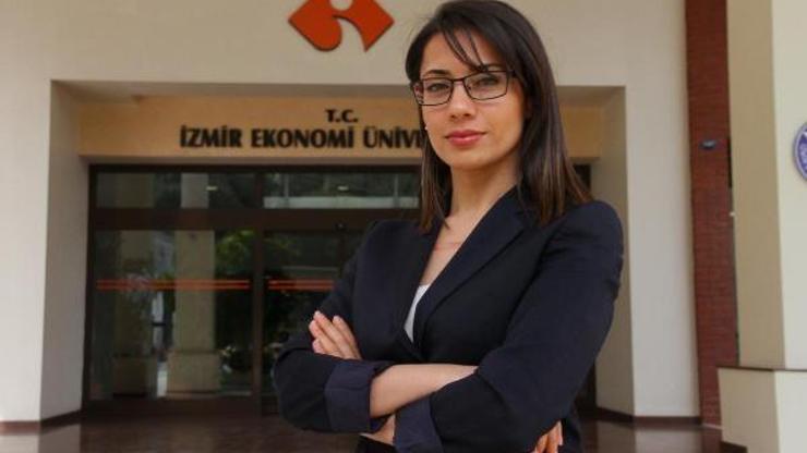 Girişimciler sektöre İEÜ’de hazırlanıyor