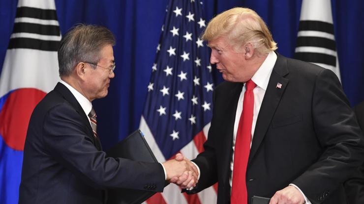 Trump, Güney Kore Devlet Başkanı Moon ile görüşecek