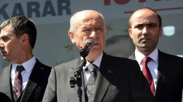 Bahçeli: Üç fazla belediye kazanacağım diye Mehmetçiği yok sayamazsınız