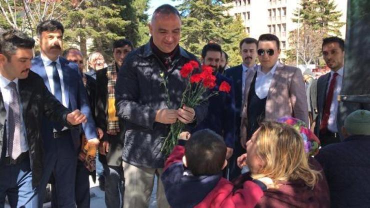 Bakan Ersoy, Sevgi Yürüyüşüne katıldı