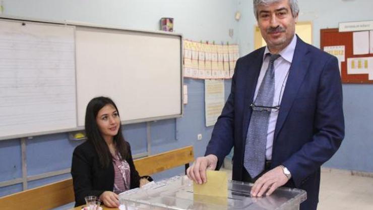 Burdurda seçmenler sandık başında