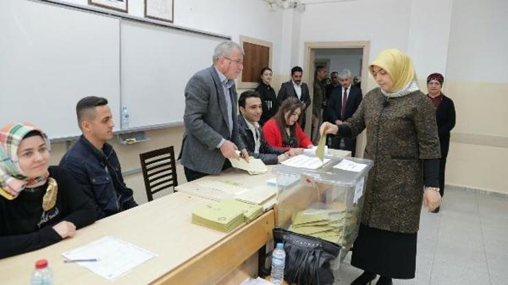 Hatay Valisi Doğan oyunu kullandı