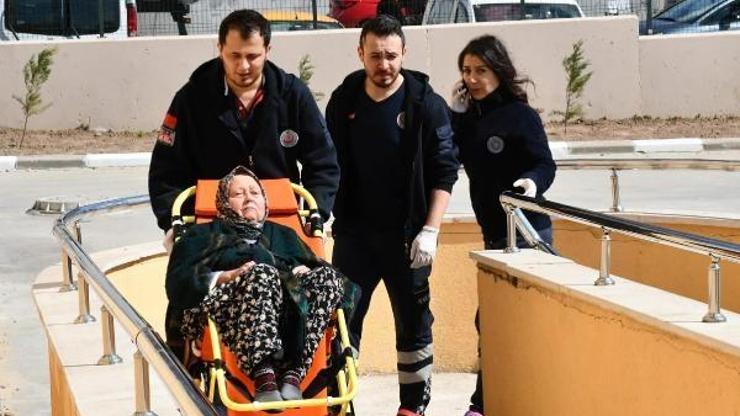 Oy kullanmaya ambulansla götürüldü