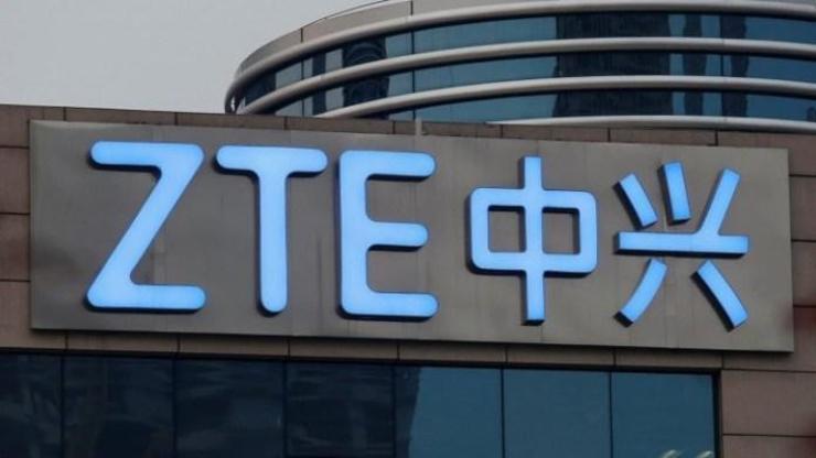 ZTE 1 milyar dolar zarar açıkladı