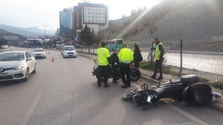 Kaskını takmayan motosikletli kazada öldü