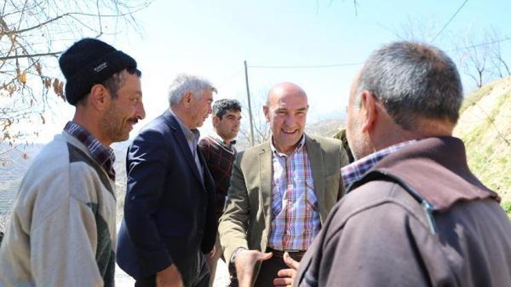 Tunç Soyer, en düşük oyu aldığı mahalleyi ziyaret etti