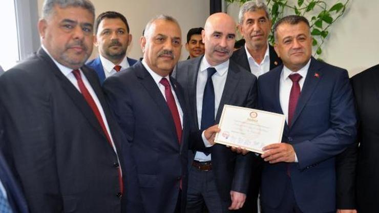 Reyhanlı ve Kumlu belediye başkanları görevlerine başladı
