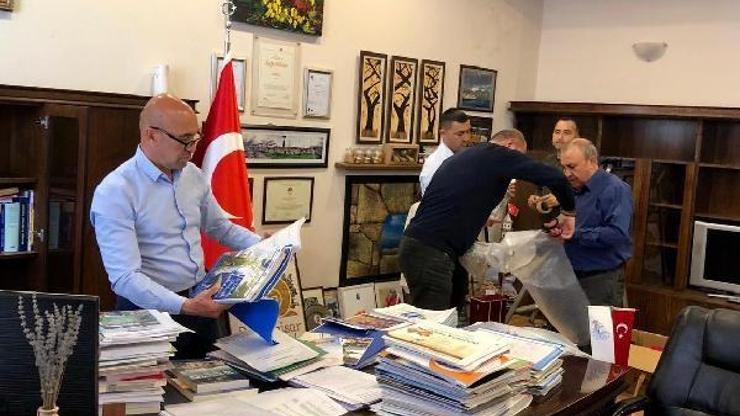 Tunç Soyer, Seferihisardaki görevine veda etti