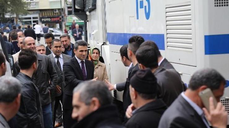 Bingölde AK Partili Arıkan göreve başladı