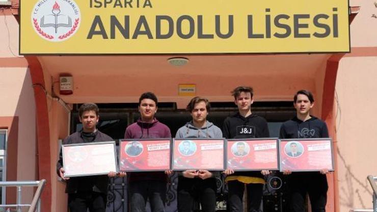 Lise öğrencilerinden şehitlere vefa
