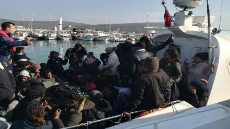 Urla açıklarında 60 kaçak göçmen yakalandı