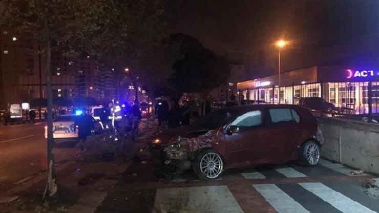 Kaza yapan sürücü, otomobili bırakıp kaçtı