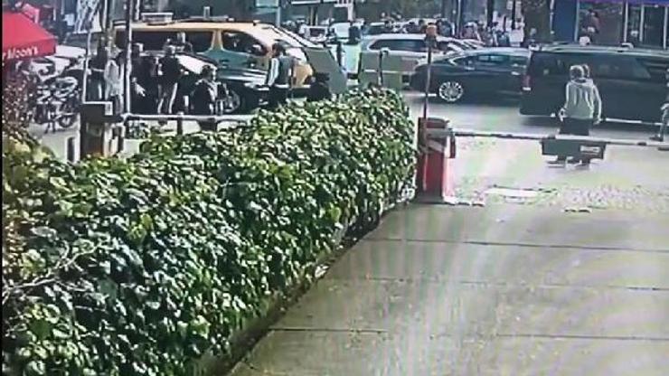 Kadıköydeki silahlı saldırı anı kamerada