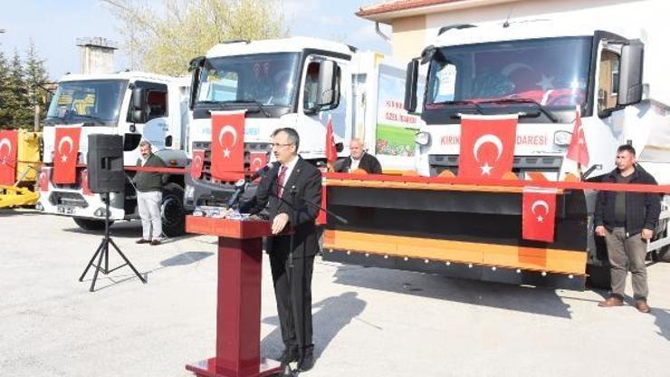 Kırıkkale Valisi Sezer: Hizmetleri ibadet hassasiyetiyle yapmalıyız