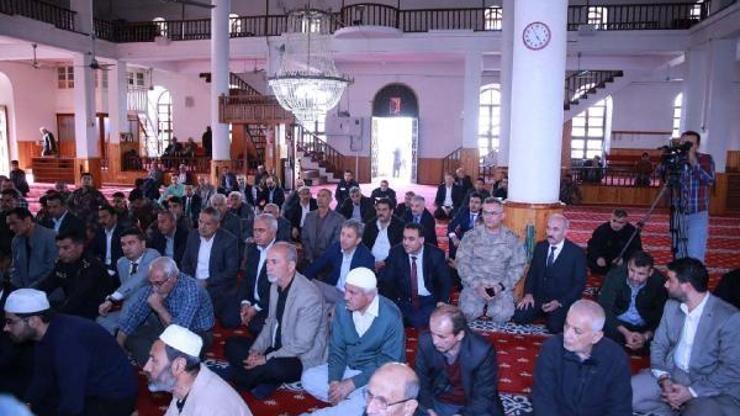 Osmaniyede şehitler için mevlit