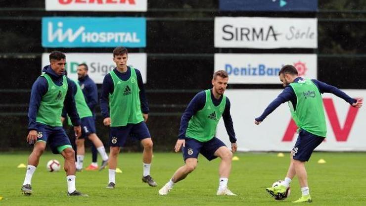 Fenerbahçe derbiye hazırlanıyor