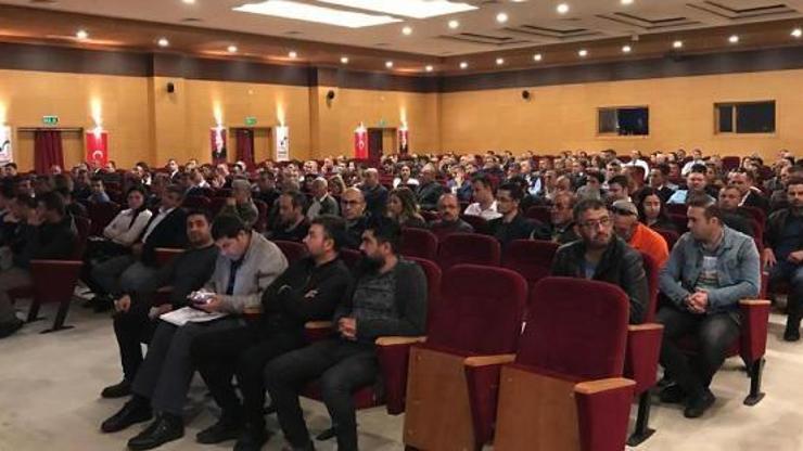 Otel çalışanlarına kimlik bildirimi anlatıldı