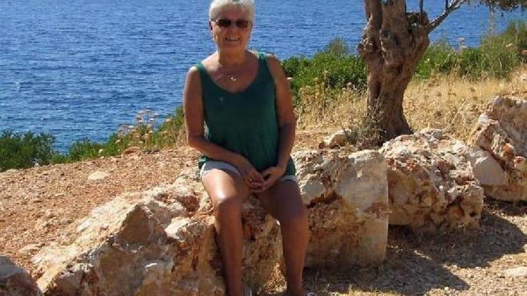 Patara aşığı İngiliz toprağa verildi