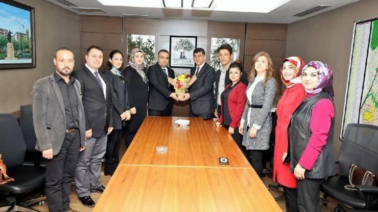 Fadıloğlu, tebrikleri kabul ediyor