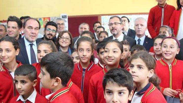 Gaziantepte 35 bin öğrenciye spor malzemesi dağıtıldı