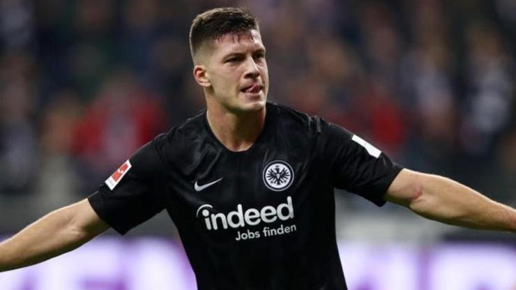 Frankfurt Luka Jovicin bonservisini aldı